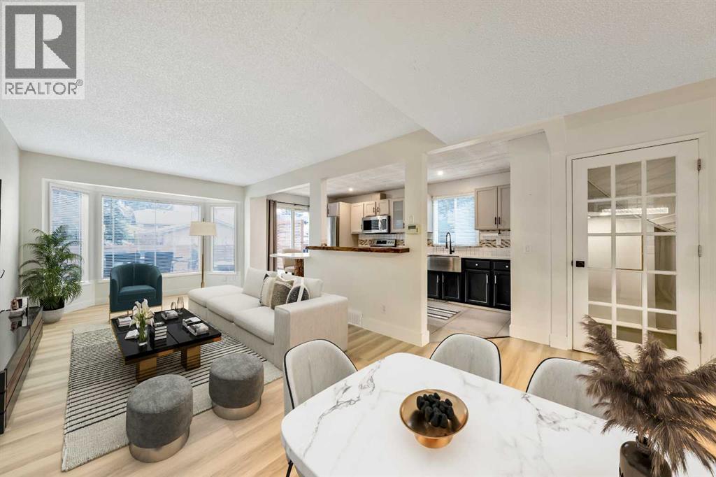 100 Woodfield Green SW, Calgary, Alberta  T2W 3T9 - Photo 9 - A2296479