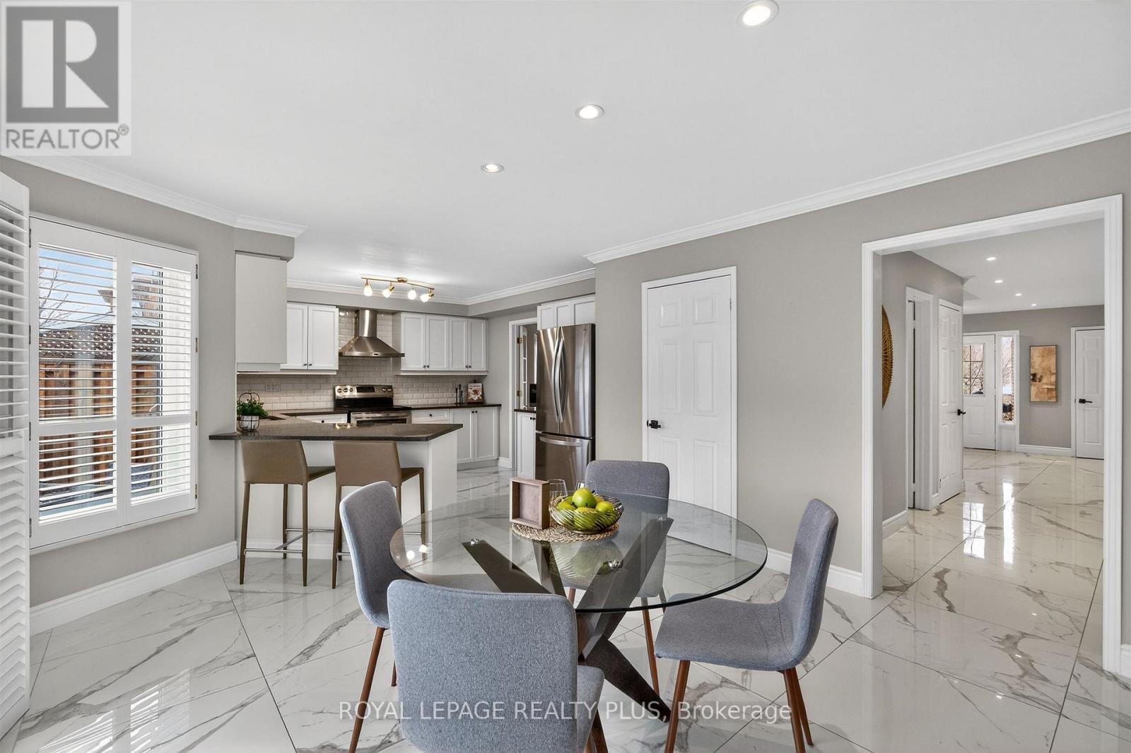 314 Leacock Avenue, Oakville, Ontario  L6H 5J1 - Photo 11 - W12906456