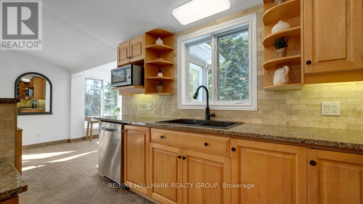 618 Corkery Road, Ottawa, Ontario  K0A 1L0 - Photo 32 - X12920988