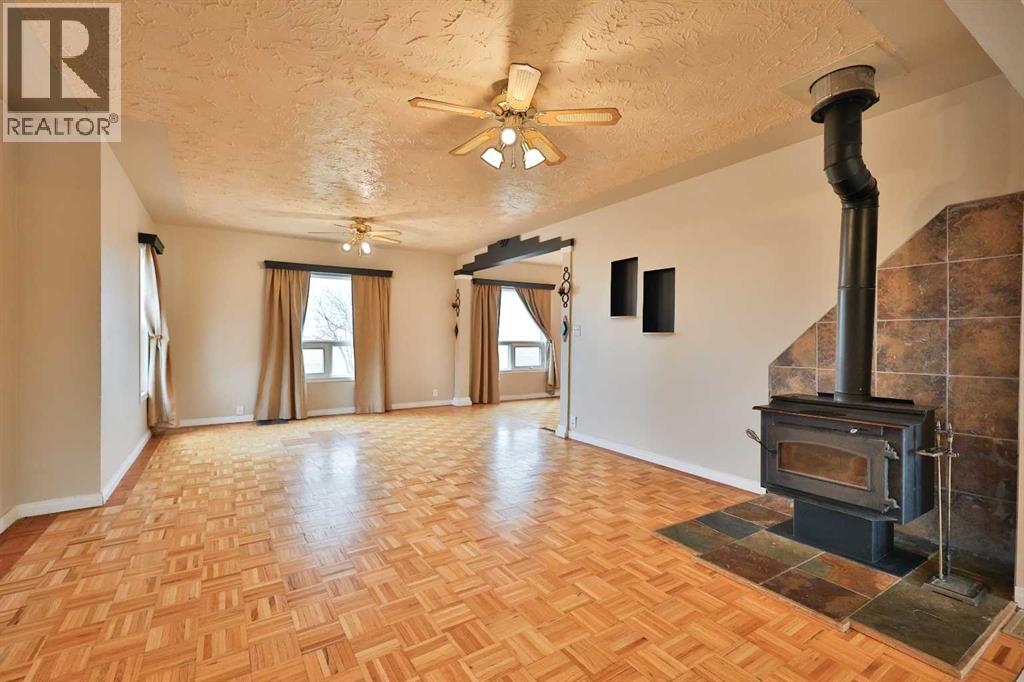 55046 Rr 21-1, Raymond, Alberta  T0K 2S0 - Photo 7 - A2294753