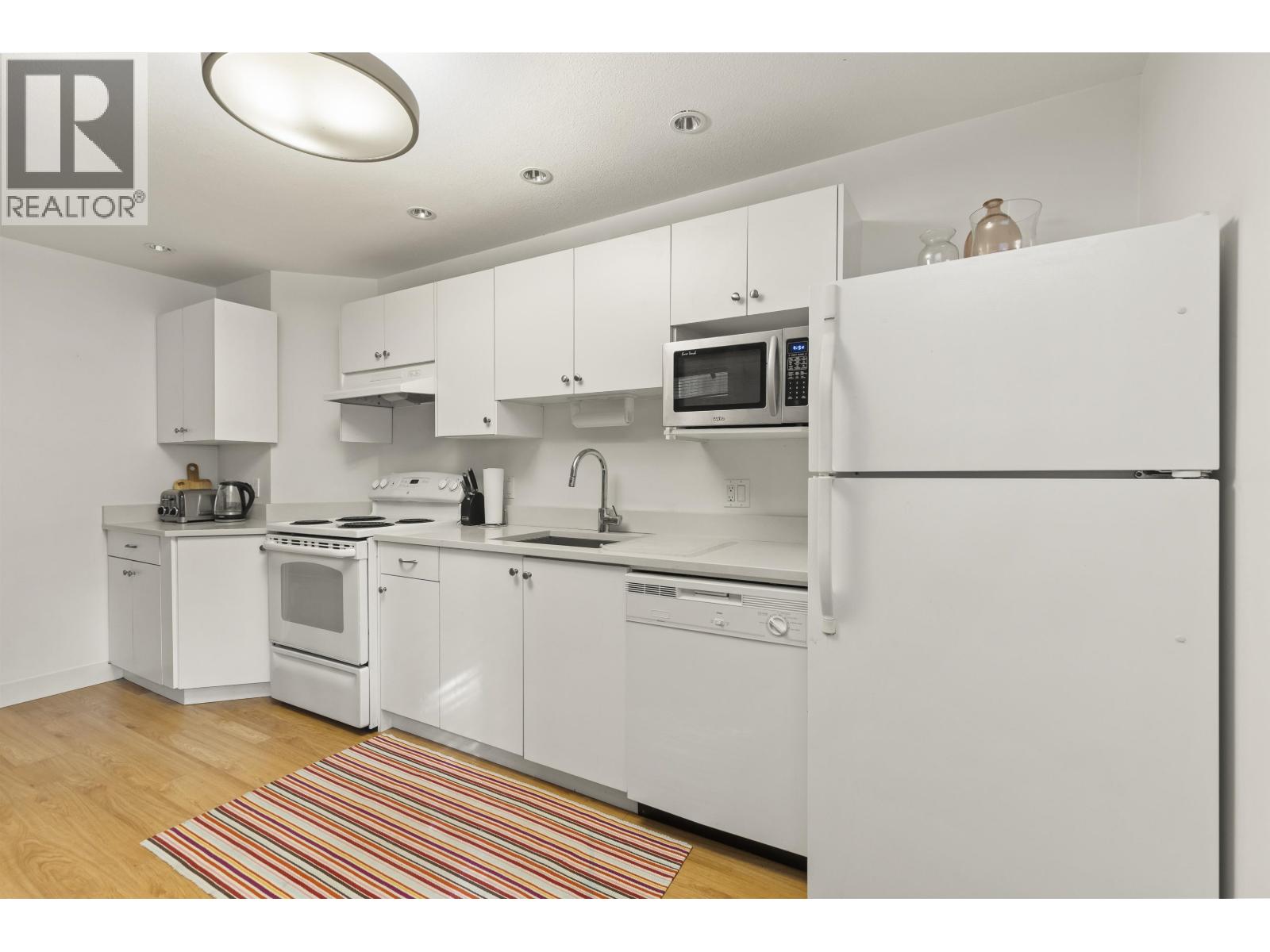 3472 W 13th Avenue, Vancouver, British Columbia V6R 2S1 - Photo 33 - R3101399