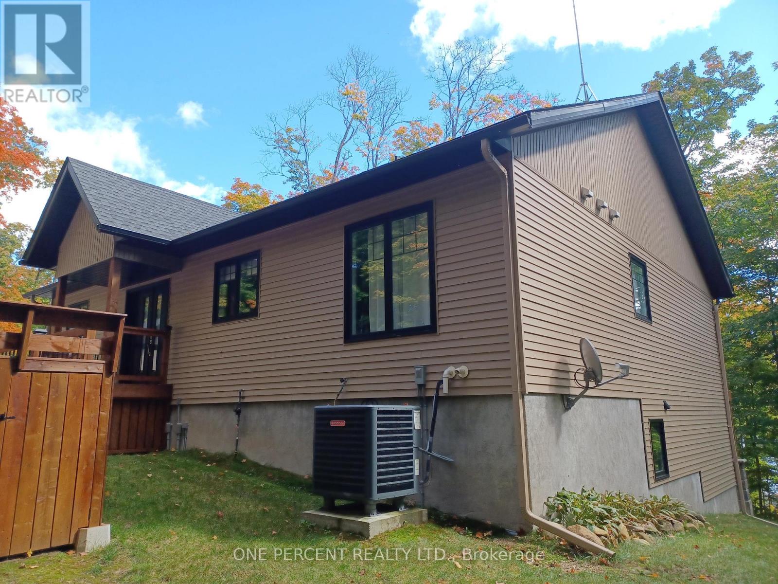 1333 Walker Lake Drive, Lake Of Bays (Sinclair), Ontario  P1H 2J6 - Photo 44 - X12917494