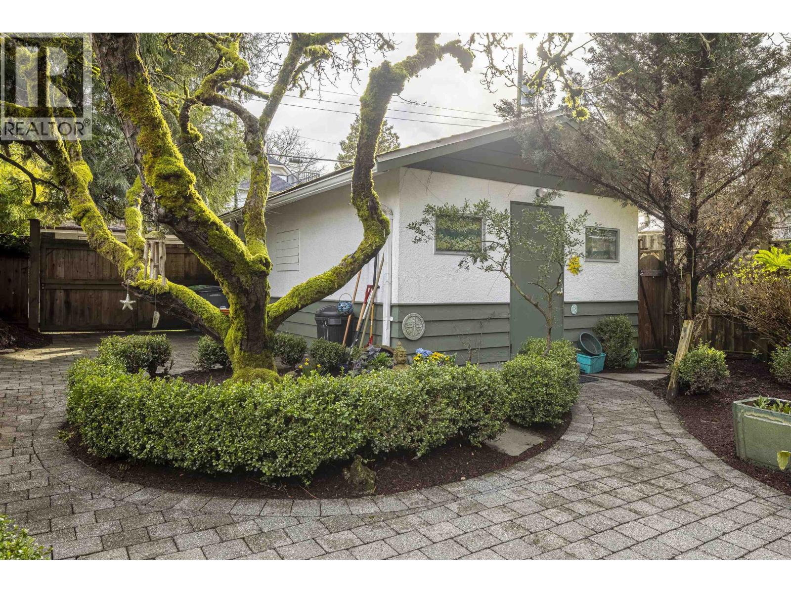 3472 W 13th Avenue, Vancouver, British Columbia V6R 2S1 - Photo 38 - R3101399