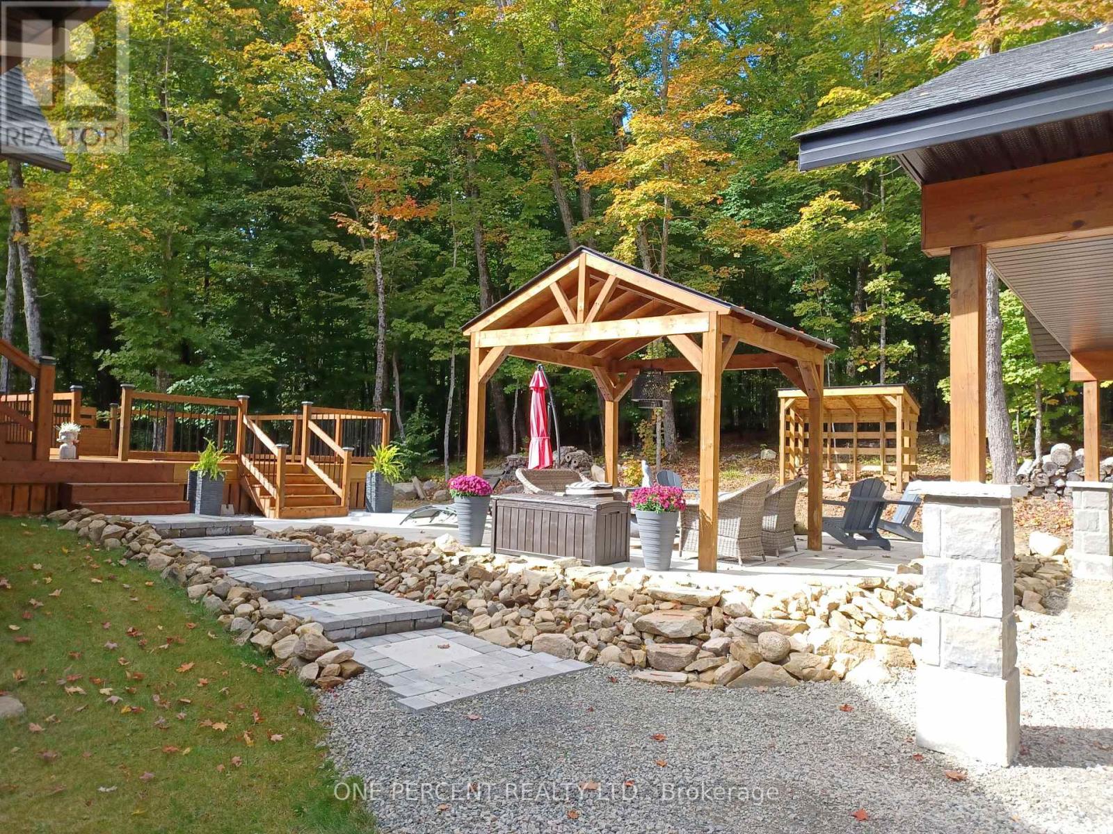 1333 Walker Lake Drive, Lake Of Bays (Sinclair), Ontario  P1H 2J6 - Photo 45 - X12917494