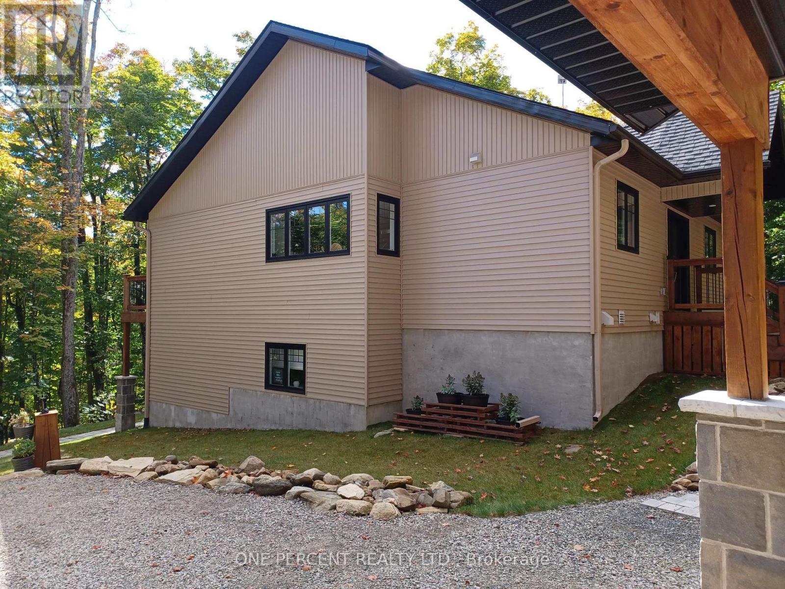 1333 Walker Lake Drive, Lake Of Bays (Sinclair), Ontario  P1H 2J6 - Photo 41 - X12917494