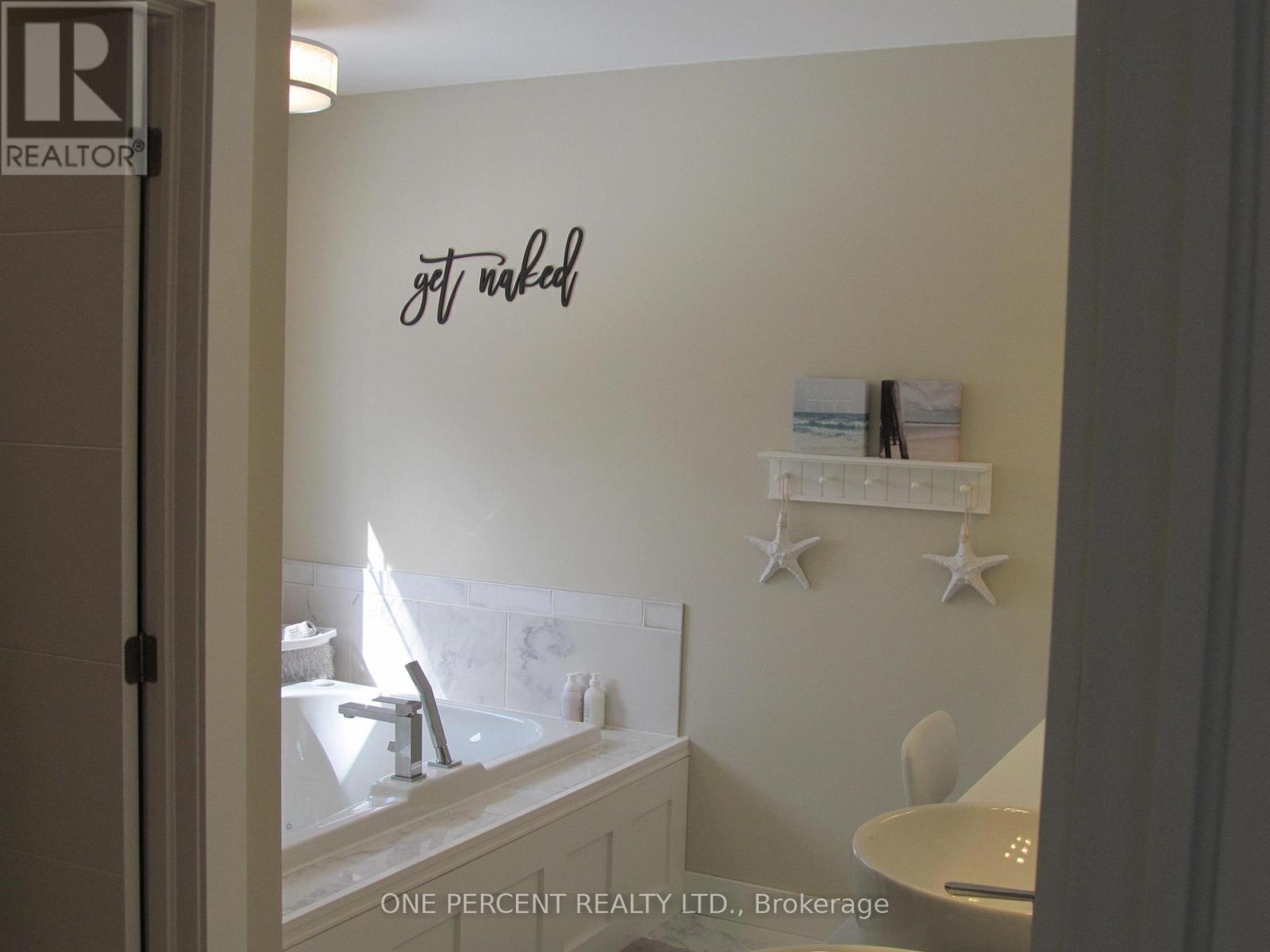 1333 Walker Lake Drive, Lake Of Bays (Sinclair), Ontario  P1H 2J6 - Photo 24 - X12917494