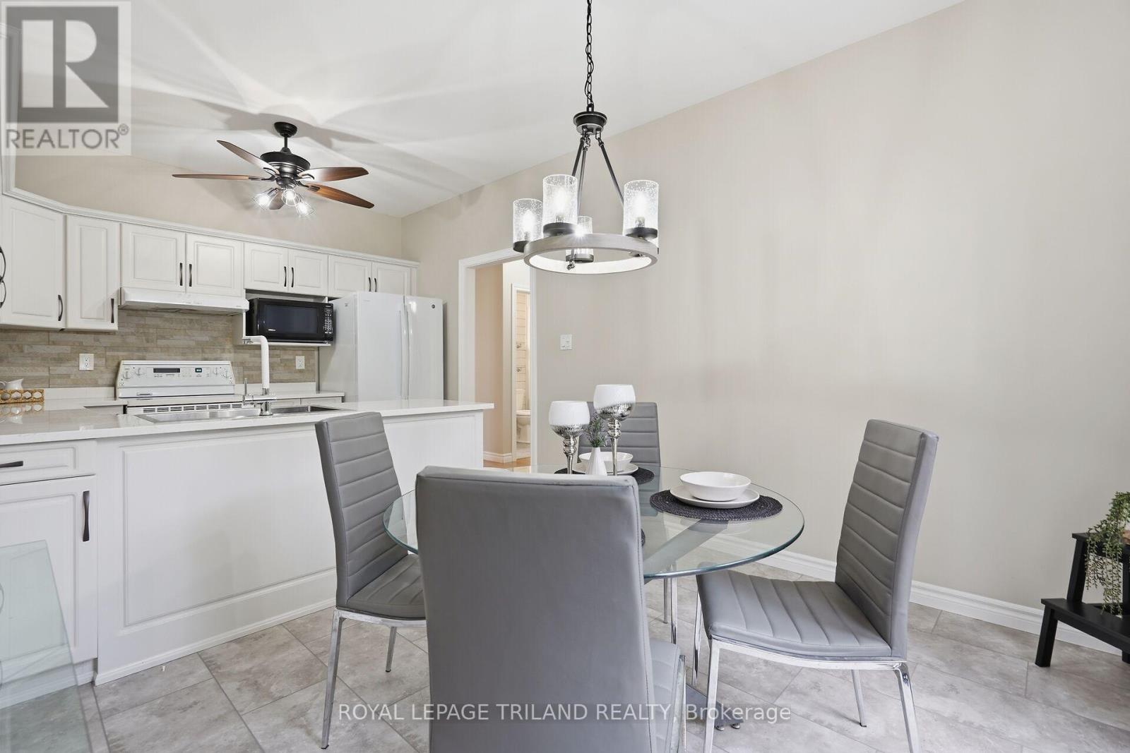 1 - 6 Cadeau Terrace, London South, Ontario  N6K 4W6 - Photo 17 - X12928260