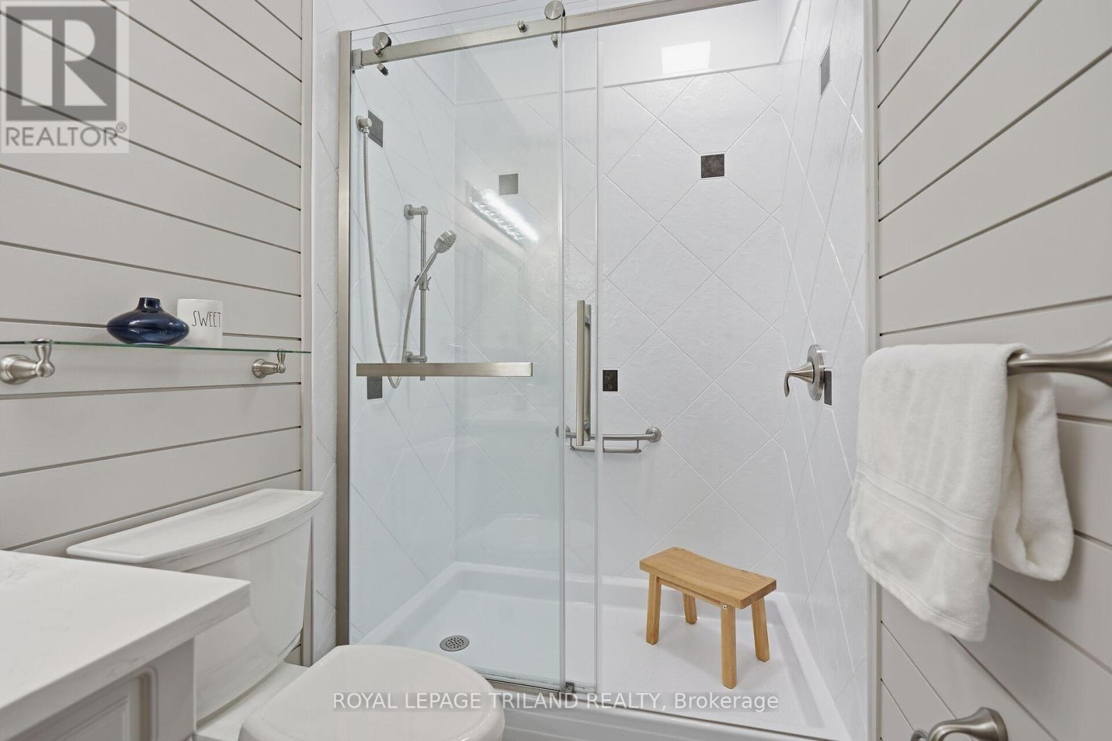 1 - 6 Cadeau Terrace, London South, Ontario  N6K 4W6 - Photo 22 - X12928260