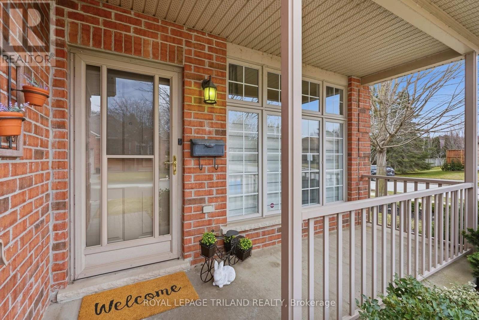 1 - 6 Cadeau Terrace, London South, Ontario  N6K 4W6 - Photo 4 - X12928260