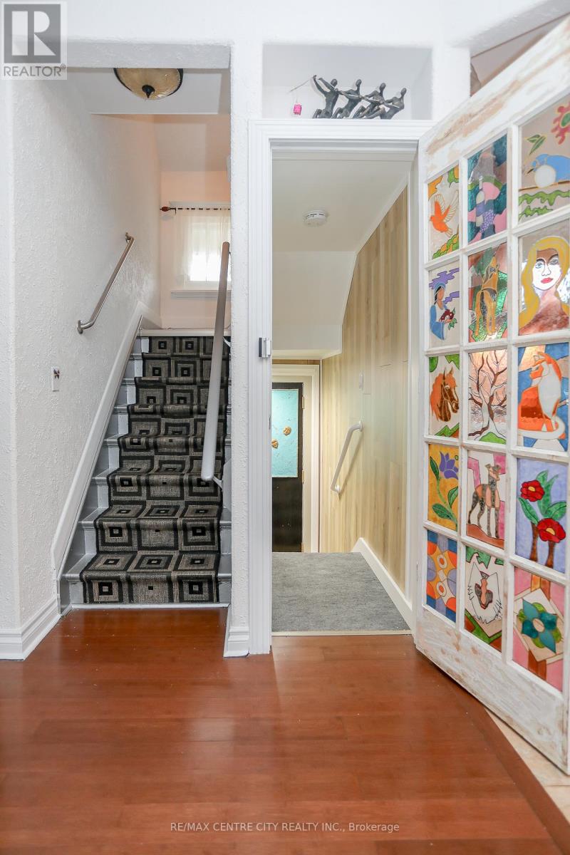 2349 Main Street, London South, Ontario  N6P 1A7 - Photo 14 - X12928272