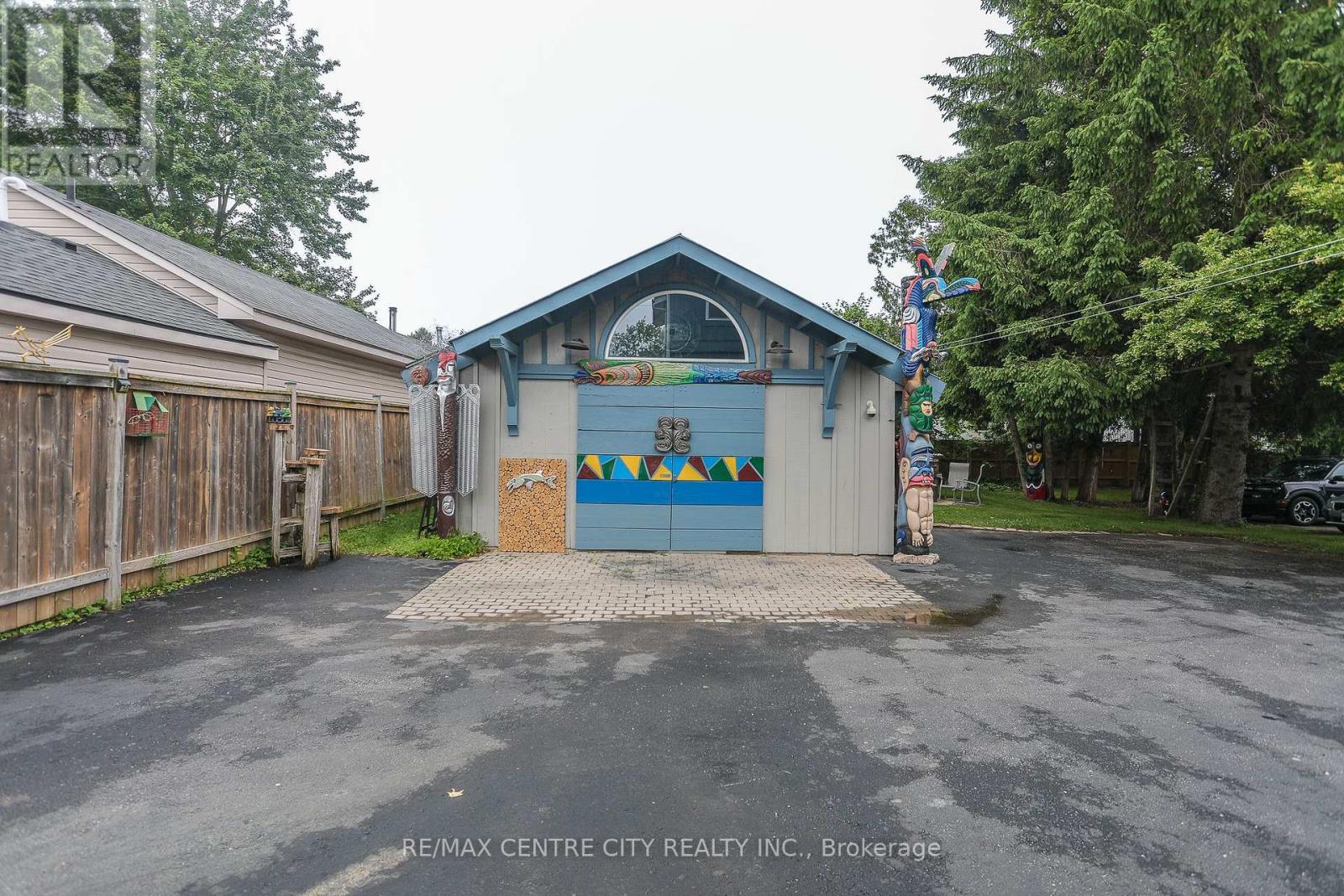 2349 Main Street, London South, Ontario  N6P 1A7 - Photo 3 - X12928272