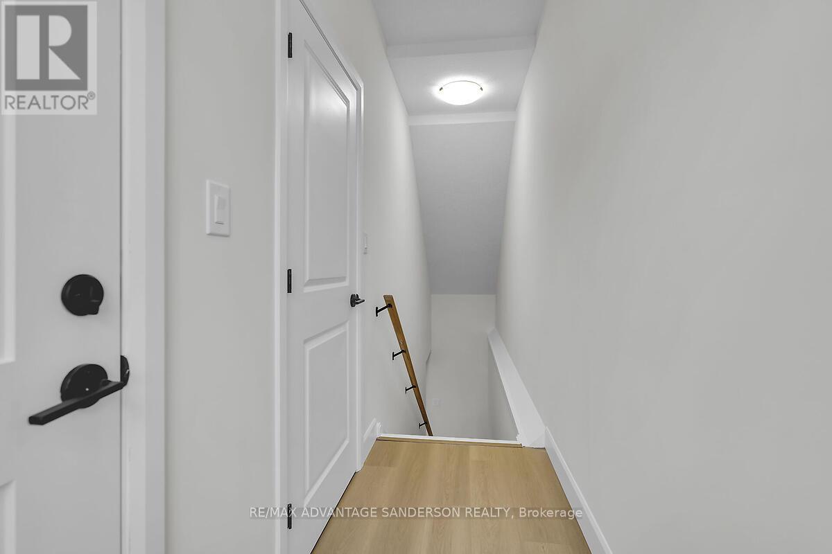 195 Bowman Drive, Middlesex Centre, Ontario  N0M 2A0 - Photo 37 - X12928410