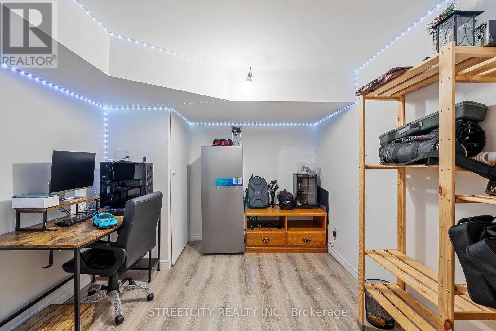 190 Spence Drive, Strathroy-Caradoc, Ontario  N7G 3T5 - Photo 34 - X12928480