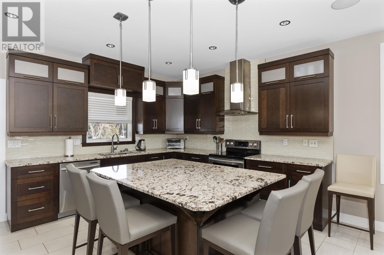 216 Cougar Cres, Thunder Bay, Ontario  P7C 0B2 - Photo 13 - TB2600549