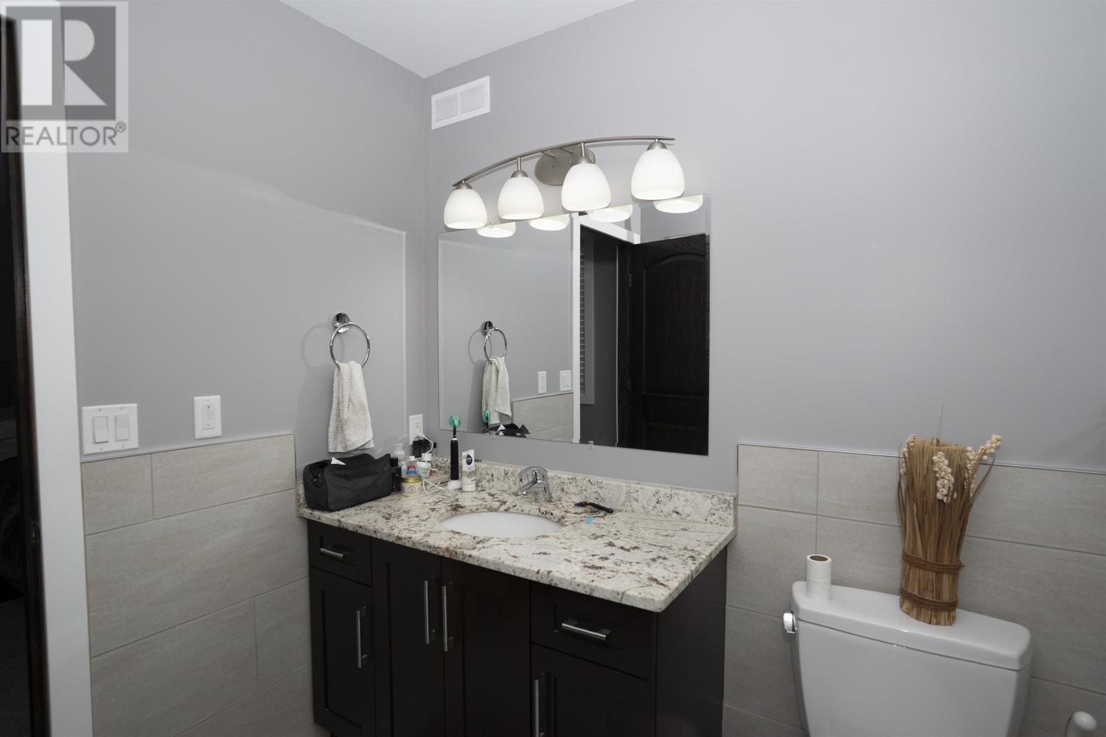 216 Cougar Cres, Thunder Bay, Ontario  P7C 0B2 - Photo 26 - TB2600549