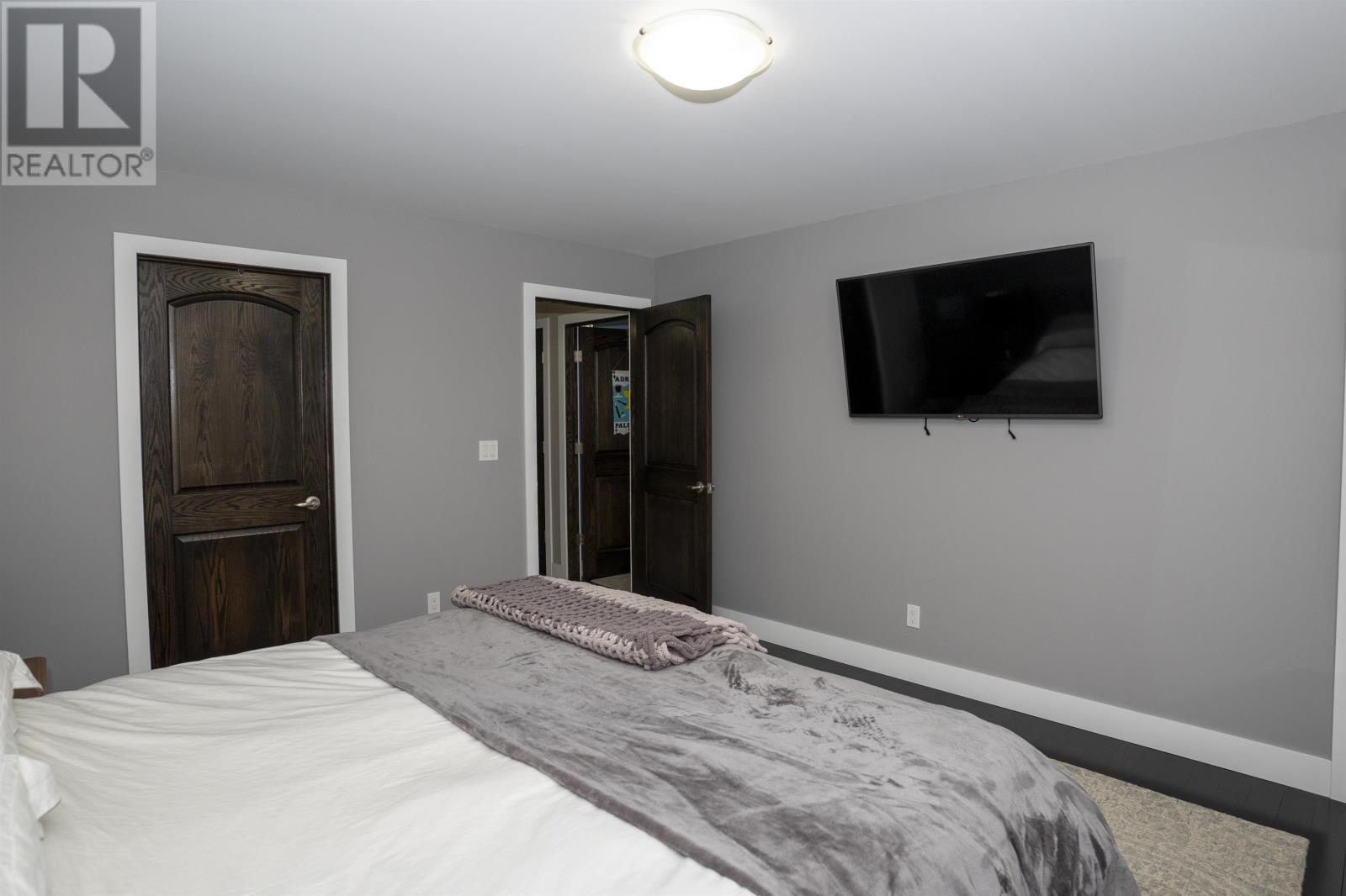 216 Cougar Cres, Thunder Bay, Ontario  P7C 0B2 - Photo 18 - TB2600549