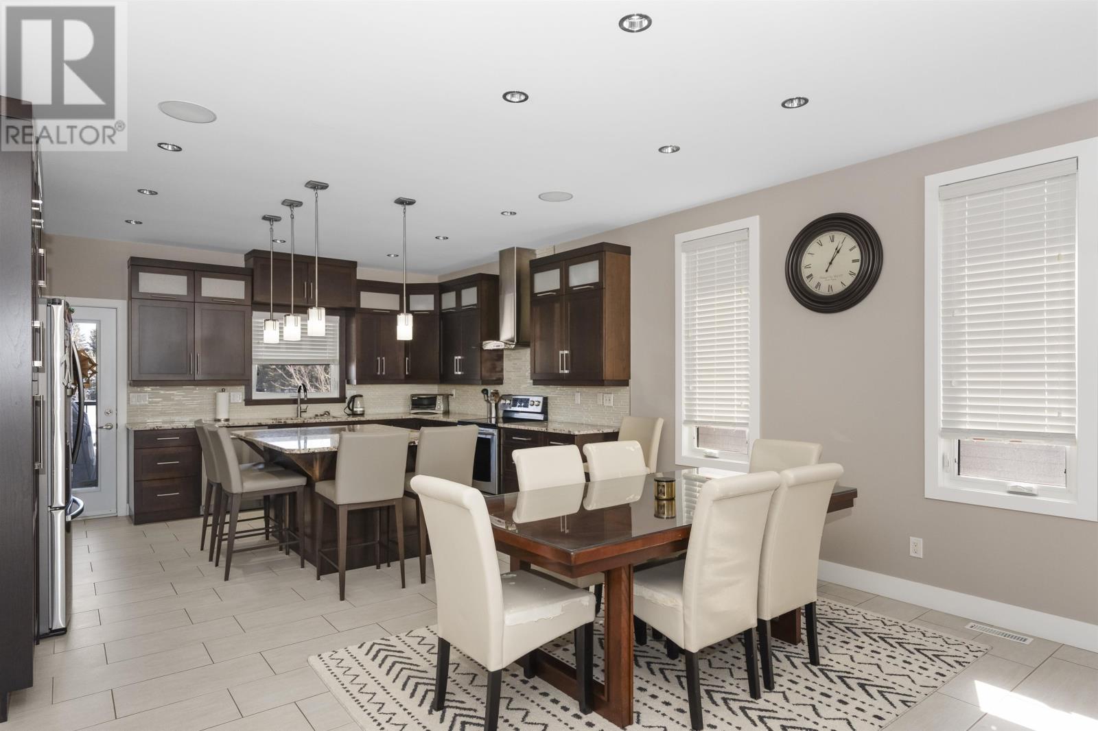 216 Cougar Cres, Thunder Bay, Ontario  P7C 0B2 - Photo 9 - TB2600549