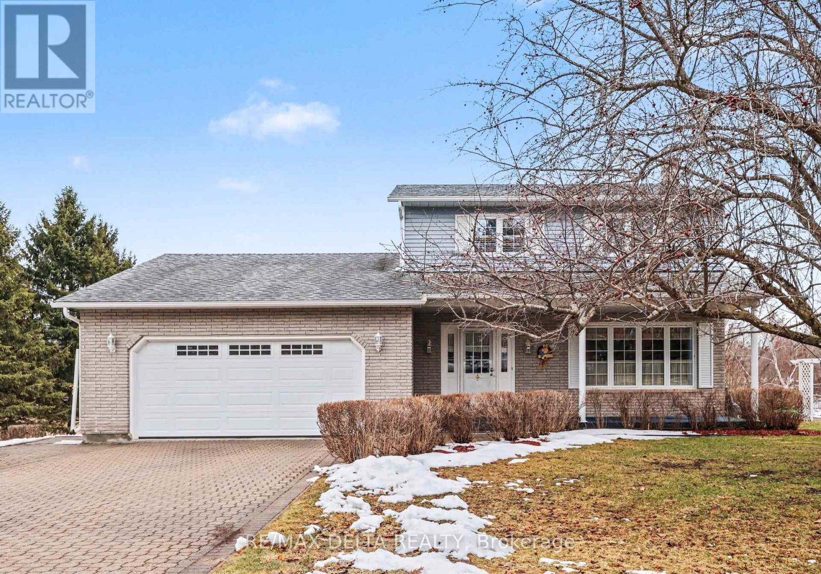 10532 Main Street, North Dundas, Ontario  K0E 1W0 - Photo 2 - X12928280