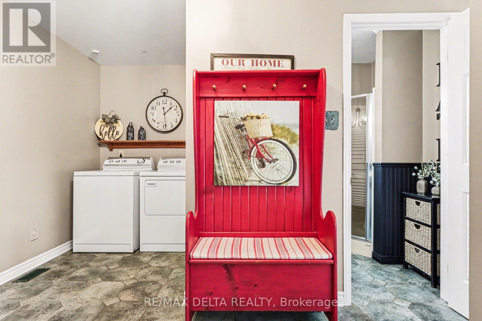 10532 Main Street, North Dundas, Ontario  K0E 1W0 - Photo 25 - X12928280