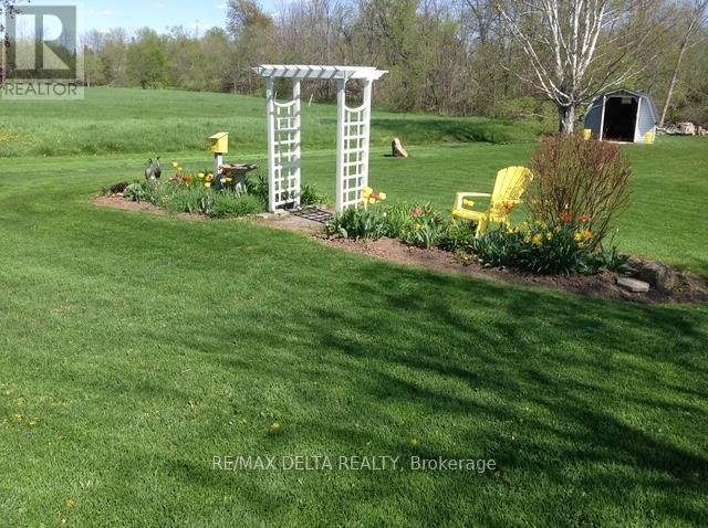 10532 Main Street, North Dundas, Ontario  K0E 1W0 - Photo 45 - X12928280