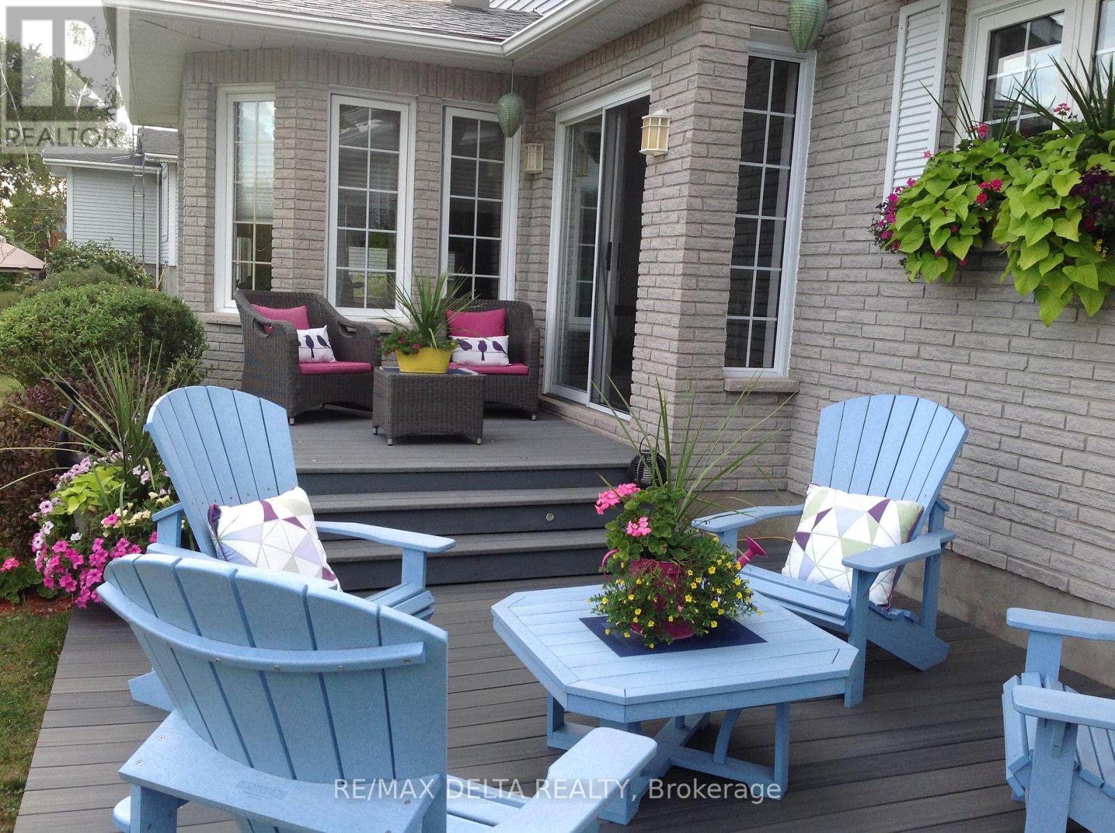 10532 Main Street, North Dundas, Ontario  K0E 1W0 - Photo 48 - X12928280