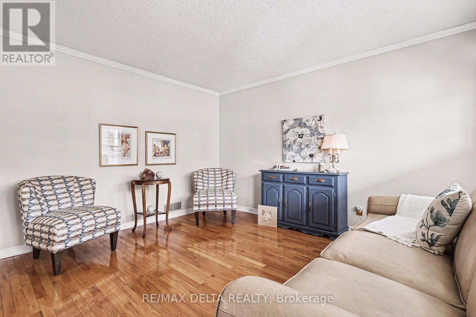 10532 Main Street, North Dundas, Ontario  K0E 1W0 - Photo 7 - X12928280