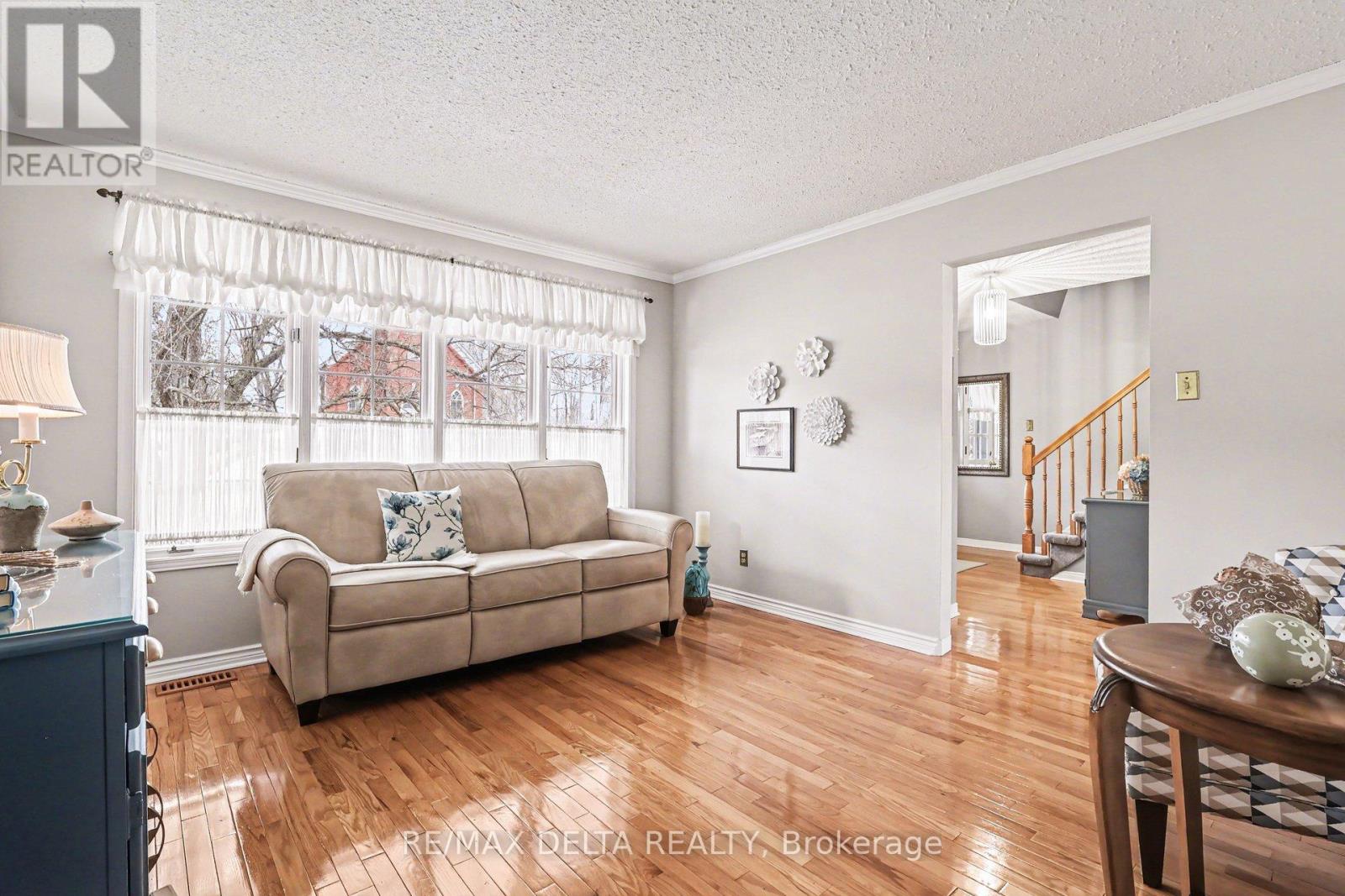 10532 Main Street, North Dundas, Ontario  K0E 1W0 - Photo 9 - X12928280