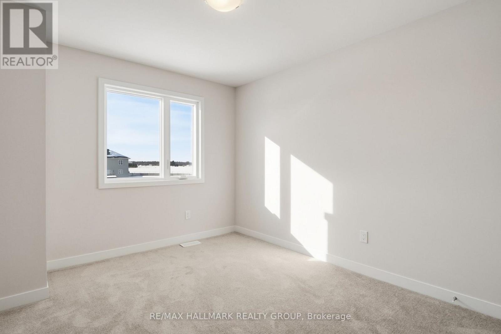 1924 Hawker Private, Ottawa, Ontario  K0A 1L0 - Photo 12 - X12928436