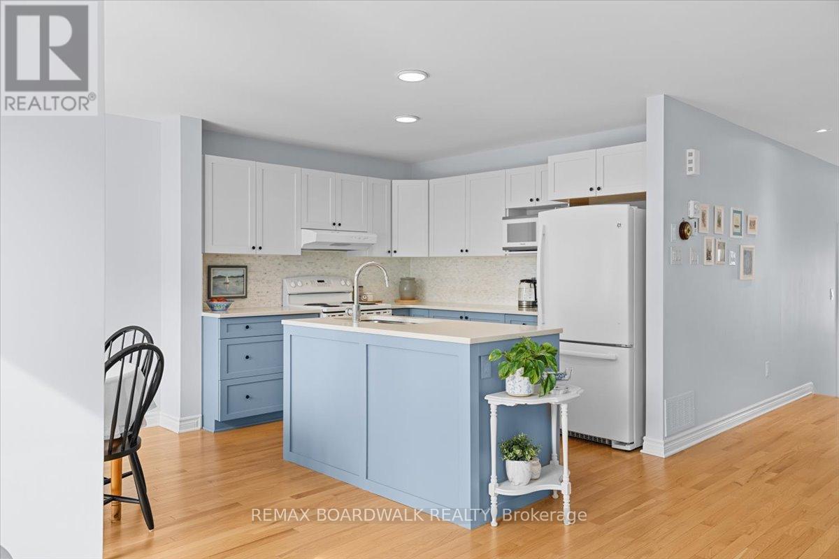 617 Capuchon Way, Ottawa, Ontario  K4A 0W2 - Photo 17 - X12928442