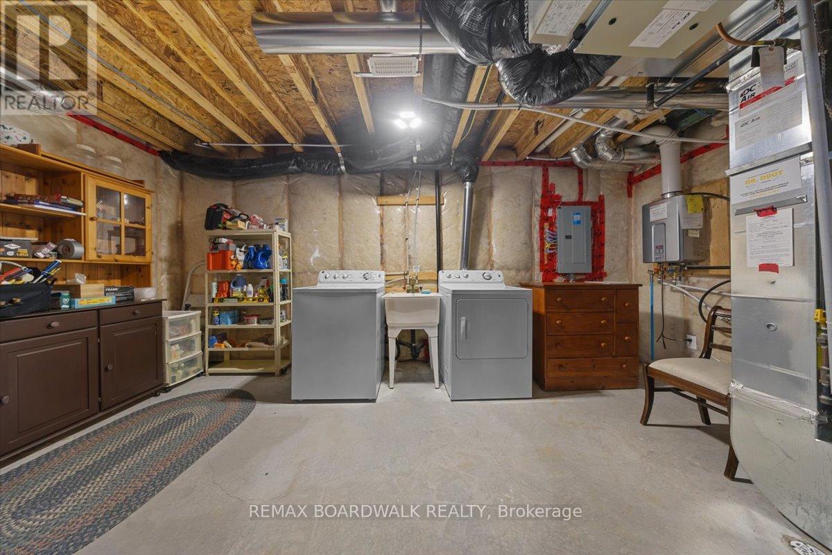 617 Capuchon Way, Ottawa, Ontario  K4A 0W2 - Photo 42 - X12928442