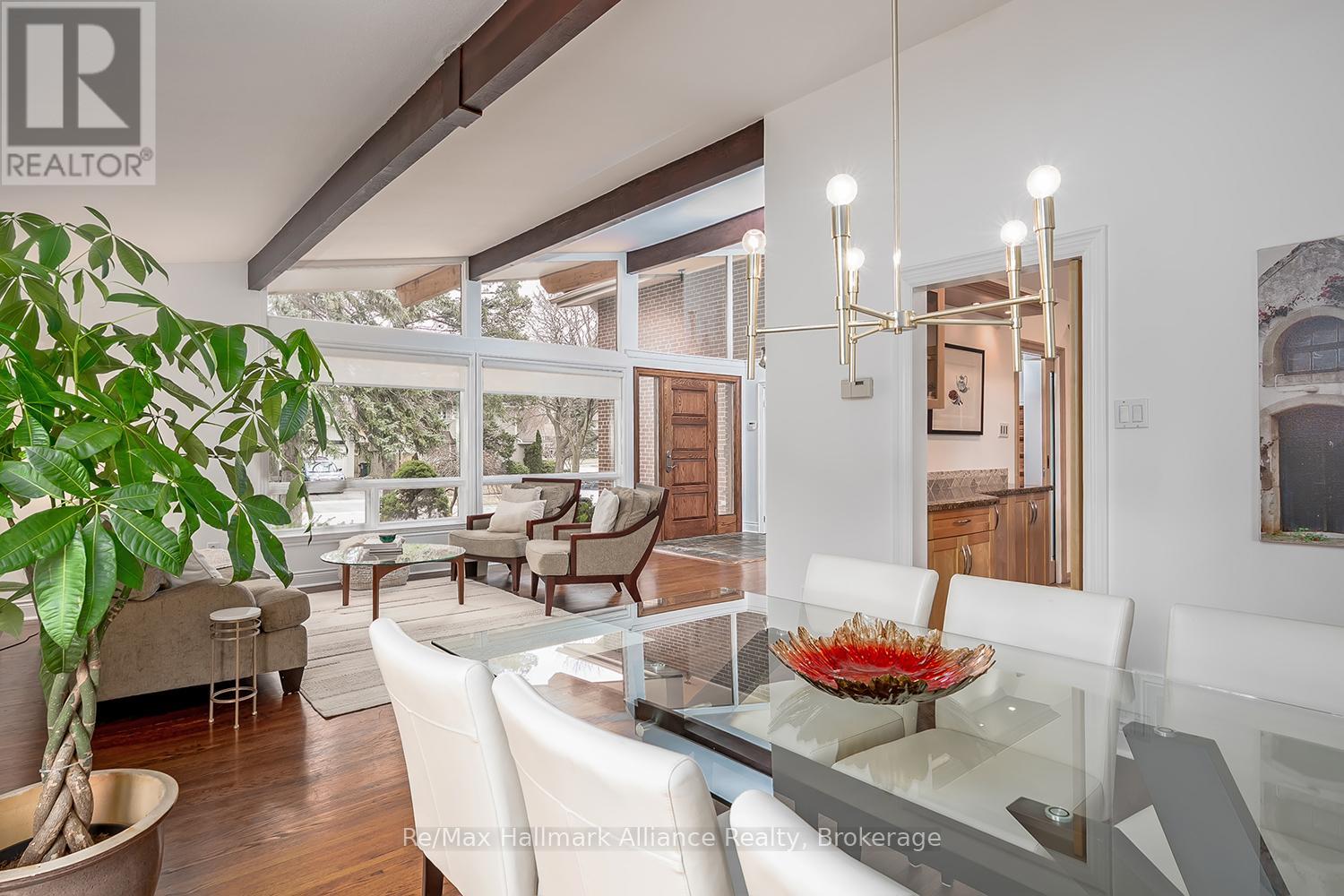 8 Silverthorne Bush Drive, Toronto, Ontario  M9C 2X5 - Photo 13 - W12928376