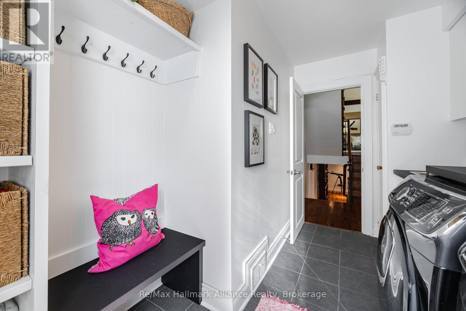 8 Silverthorne Bush Drive, Toronto, Ontario  M9C 2X5 - Photo 29 - W12928376