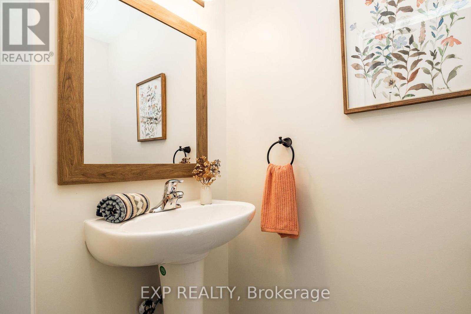 526 Stanley Brothers Street, Mississippi Mills, Ontario  K0A 1A0 - Photo 19 - X12927406