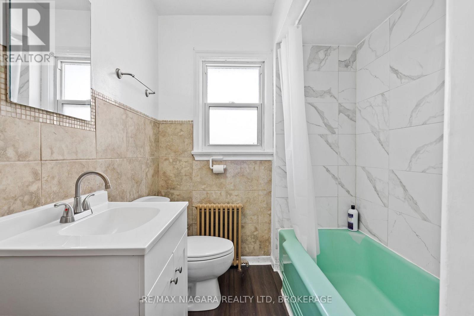 Unit #1 - 136 Haig Street, St. Catharines, Ontario  L2R 6L3 - Photo 9 - X12928276