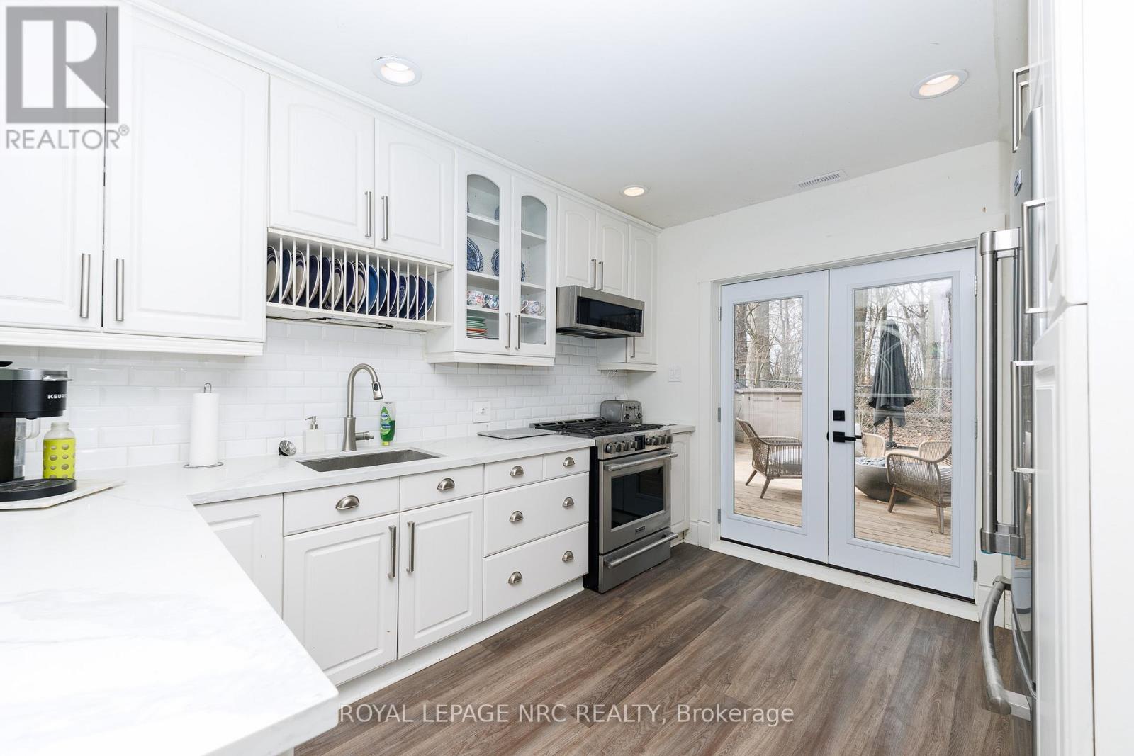 46 Shakespeare Avenue, Niagara-On-The-Lake, Ontario  L0S 1J0 - Photo 22 - X12928416