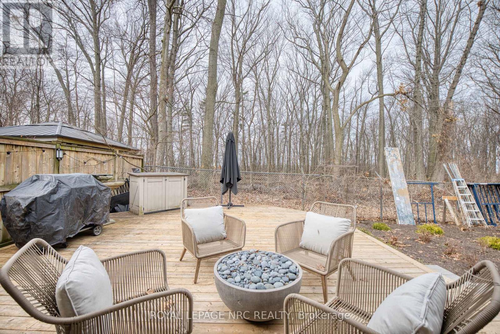 46 Shakespeare Avenue, Niagara-On-The-Lake, Ontario  L0S 1J0 - Photo 3 - X12928416