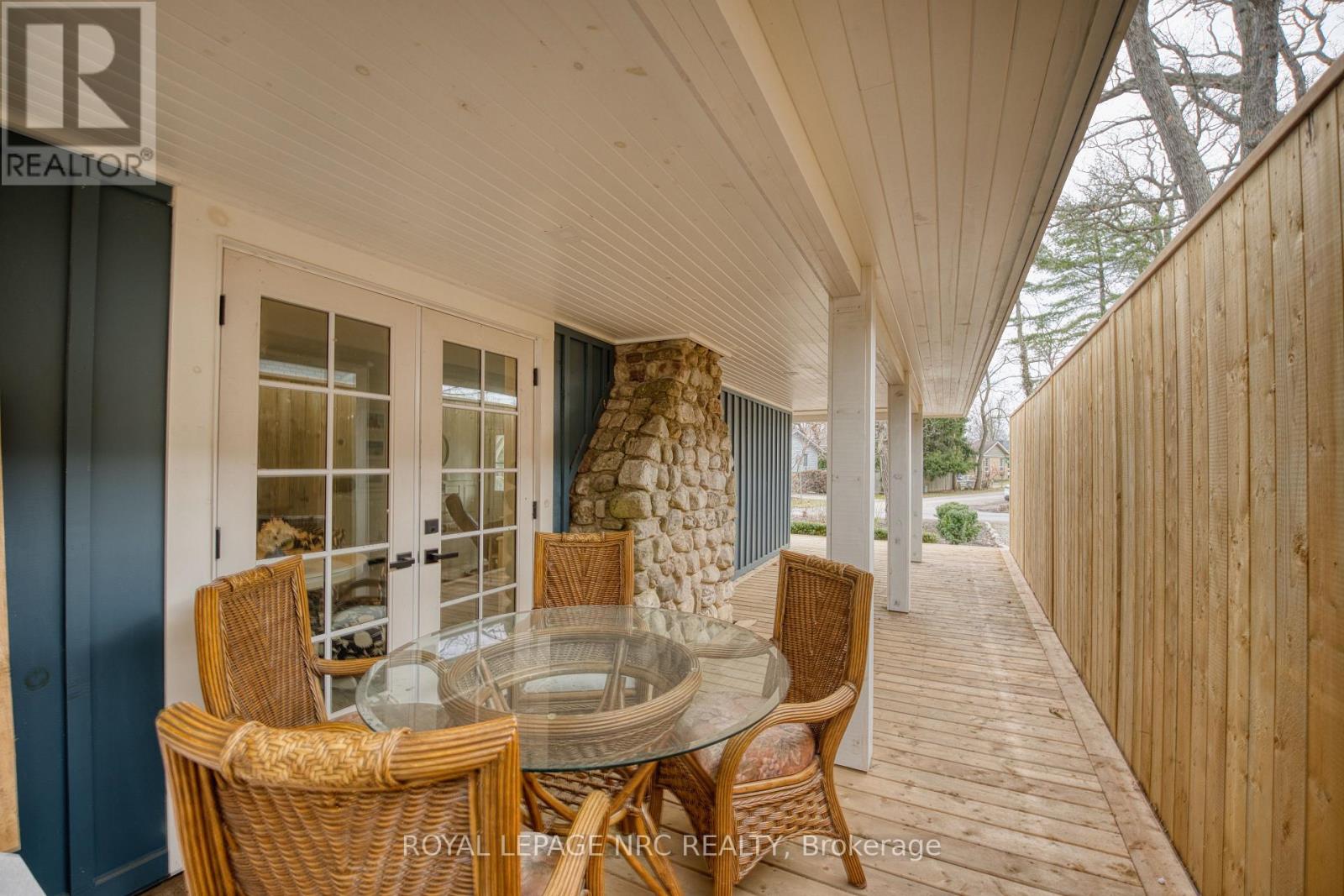 46 Shakespeare Avenue, Niagara-On-The-Lake, Ontario  L0S 1J0 - Photo 6 - X12928416