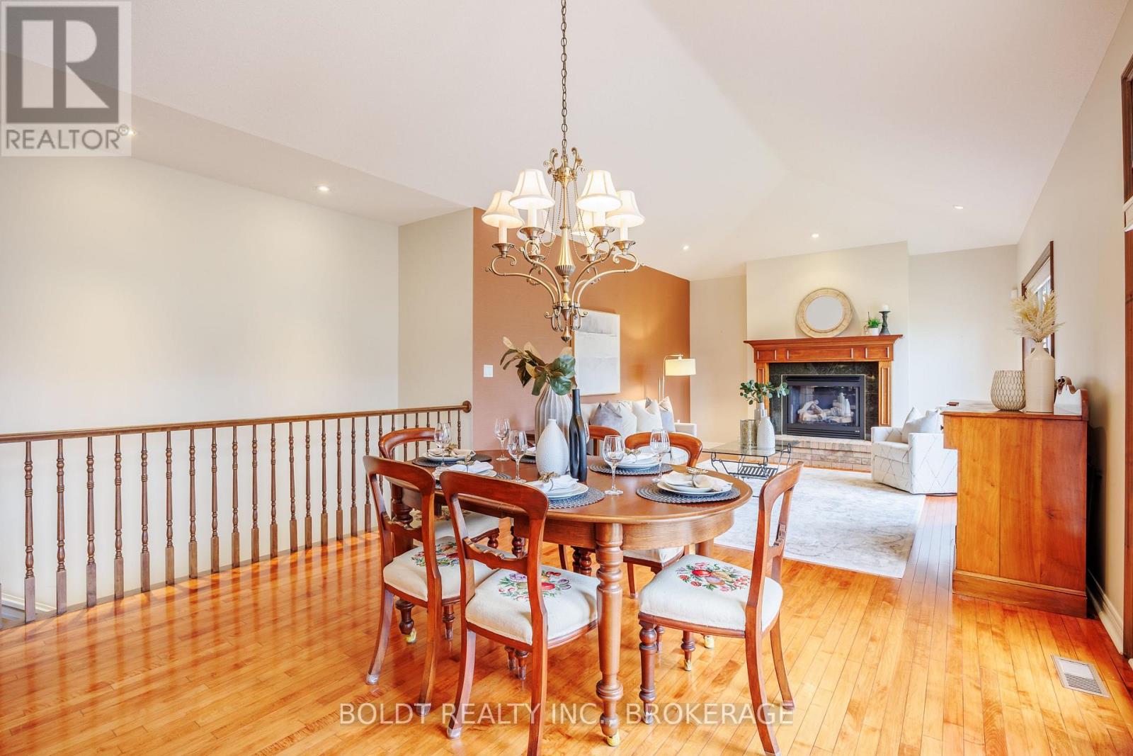 6 - 139 Glendale Avenue, St. Catharines, Ontario  L2T 2K2 - Photo 10 - X12928458