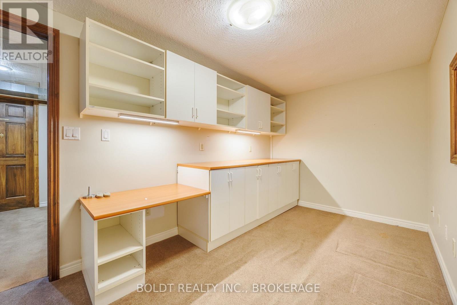 6 - 139 Glendale Avenue, St. Catharines, Ontario  L2T 2K2 - Photo 23 - X12928458