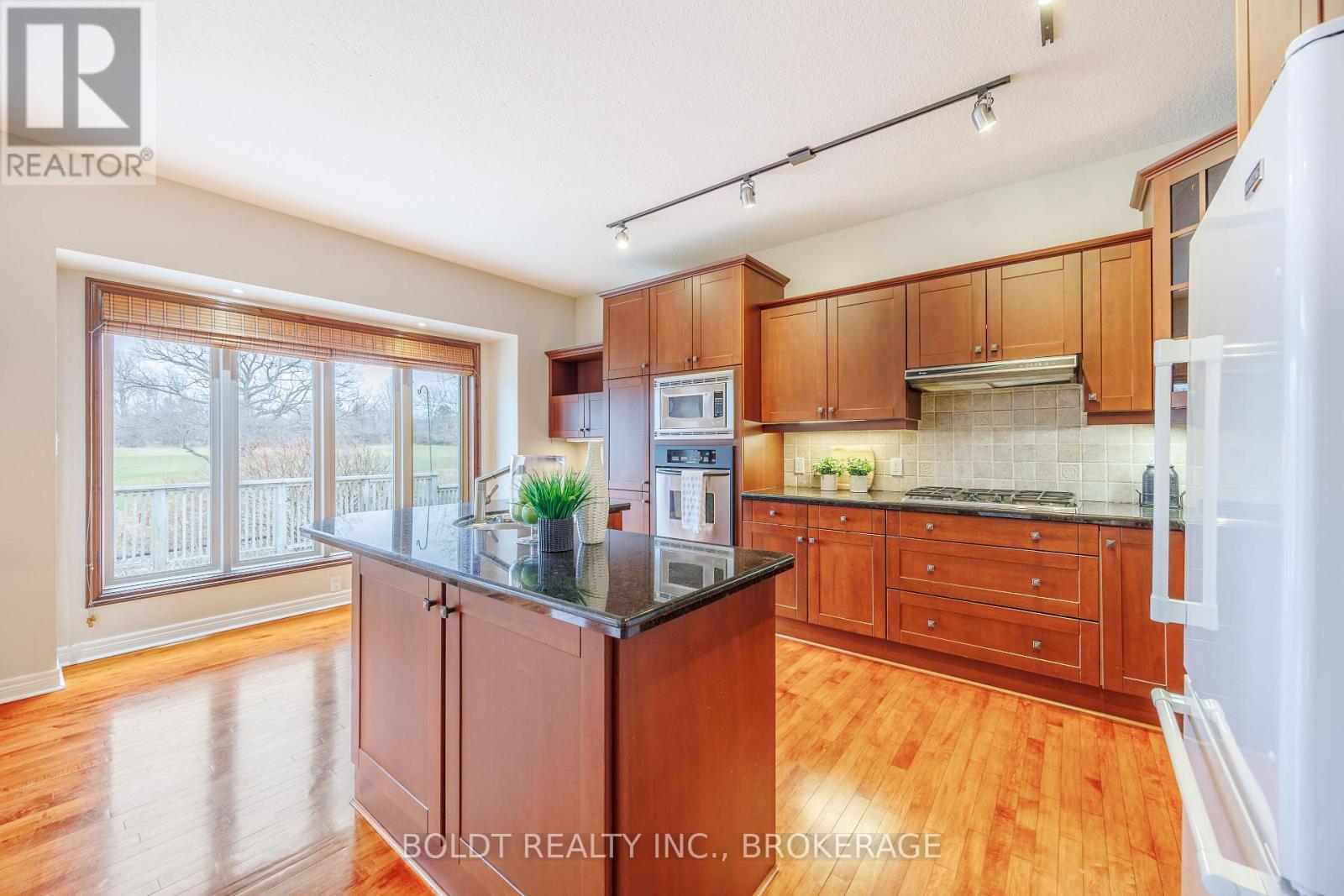 6 - 139 Glendale Avenue, St. Catharines, Ontario  L2T 2K2 - Photo 6 - X12928458