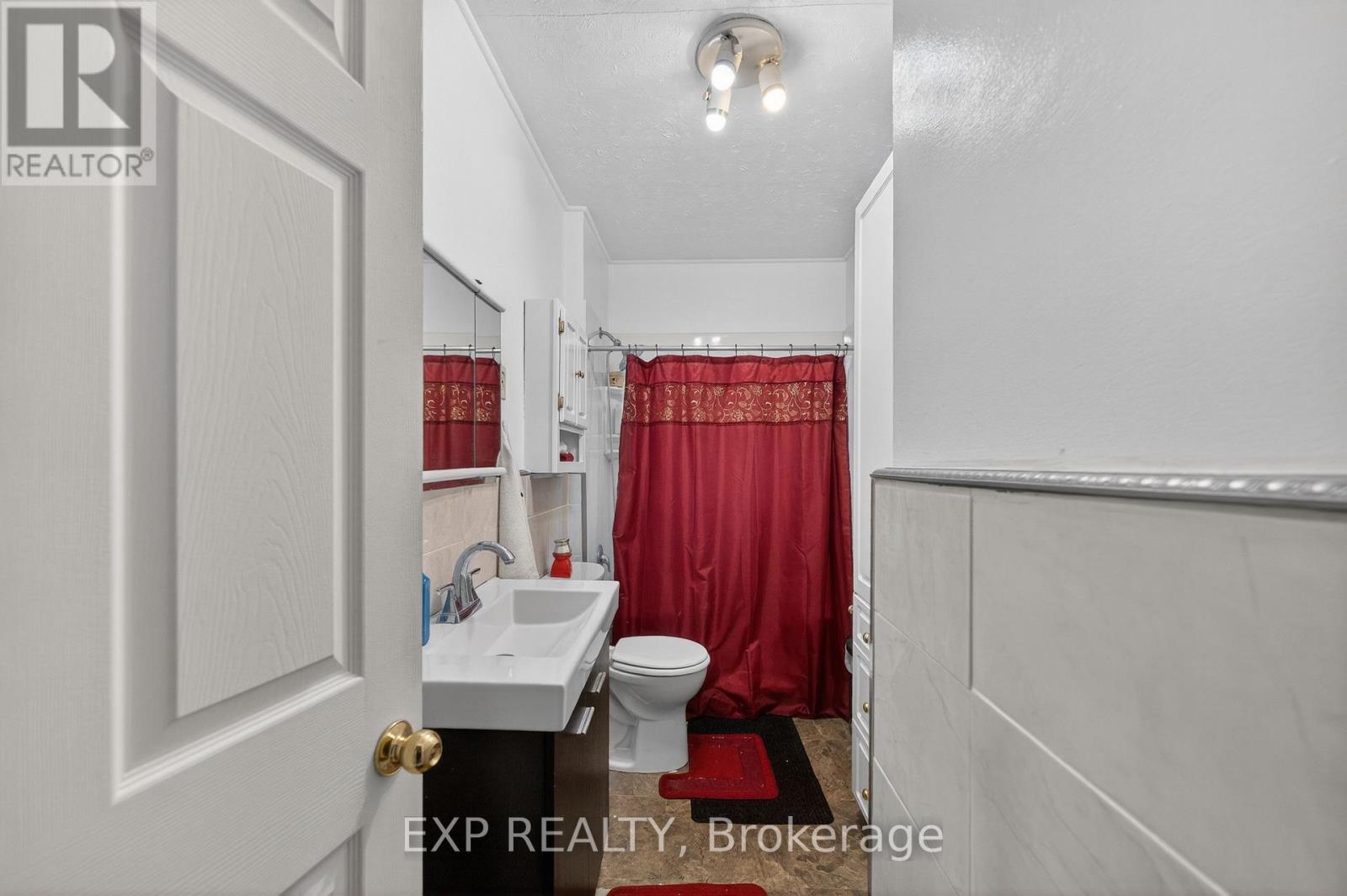 150 Crowland Avenue, Welland (Lincoln/crowland), Ontario  L3B 1X3 - Photo 16 - X12928466