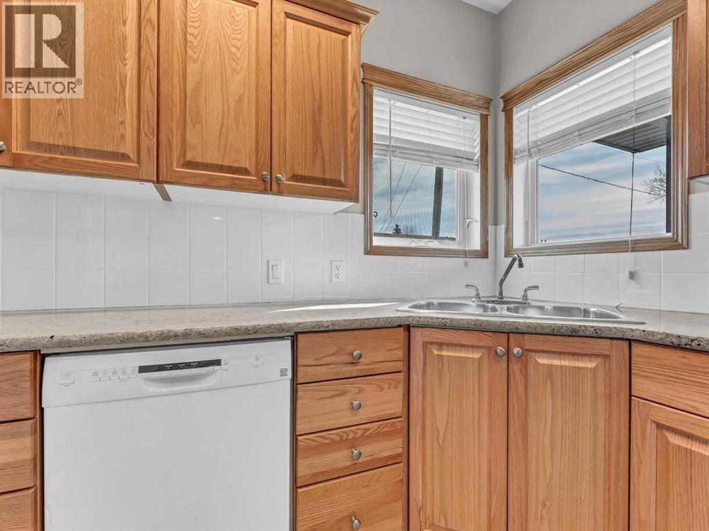 105 Garrow Avenue E, Brooks, Alberta  T1R 1J4 - Photo 8 - A2295503