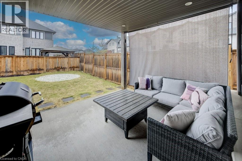 204 Carriage Way, Waterloo, Ontario  N2K 0C6 - Photo 43 - 40803937