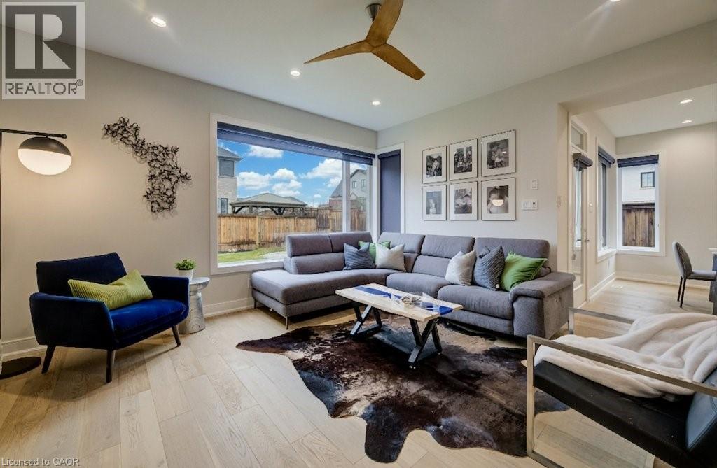 204 Carriage Way, Waterloo, Ontario  N2K 0C6 - Photo 3 - 40803937