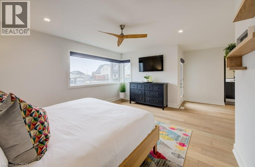 204 Carriage Way, Waterloo, Ontario  N2K 0C6 - Photo 32 - 40803937