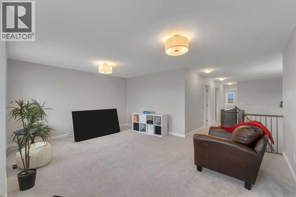 288, 288 Evansborough Way Nw, Calgary, Alberta  T3P 0R1 - Photo 17 - A2288766