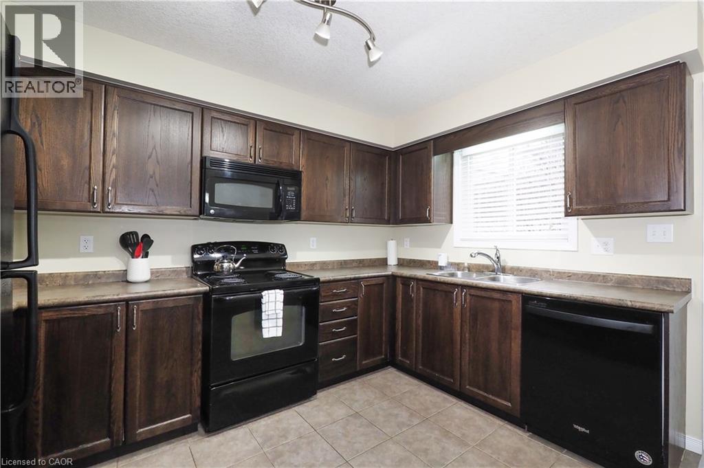 240 Westmeadow Drive Unit# 12b, Kitchener, Ontario  N2N 0A1 - Photo 12 - 40813507