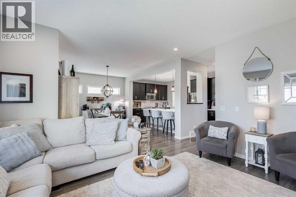 311 Reunion Green NW, Airdrie, Alberta  T4B 3W4 - Photo 5 - A2296062