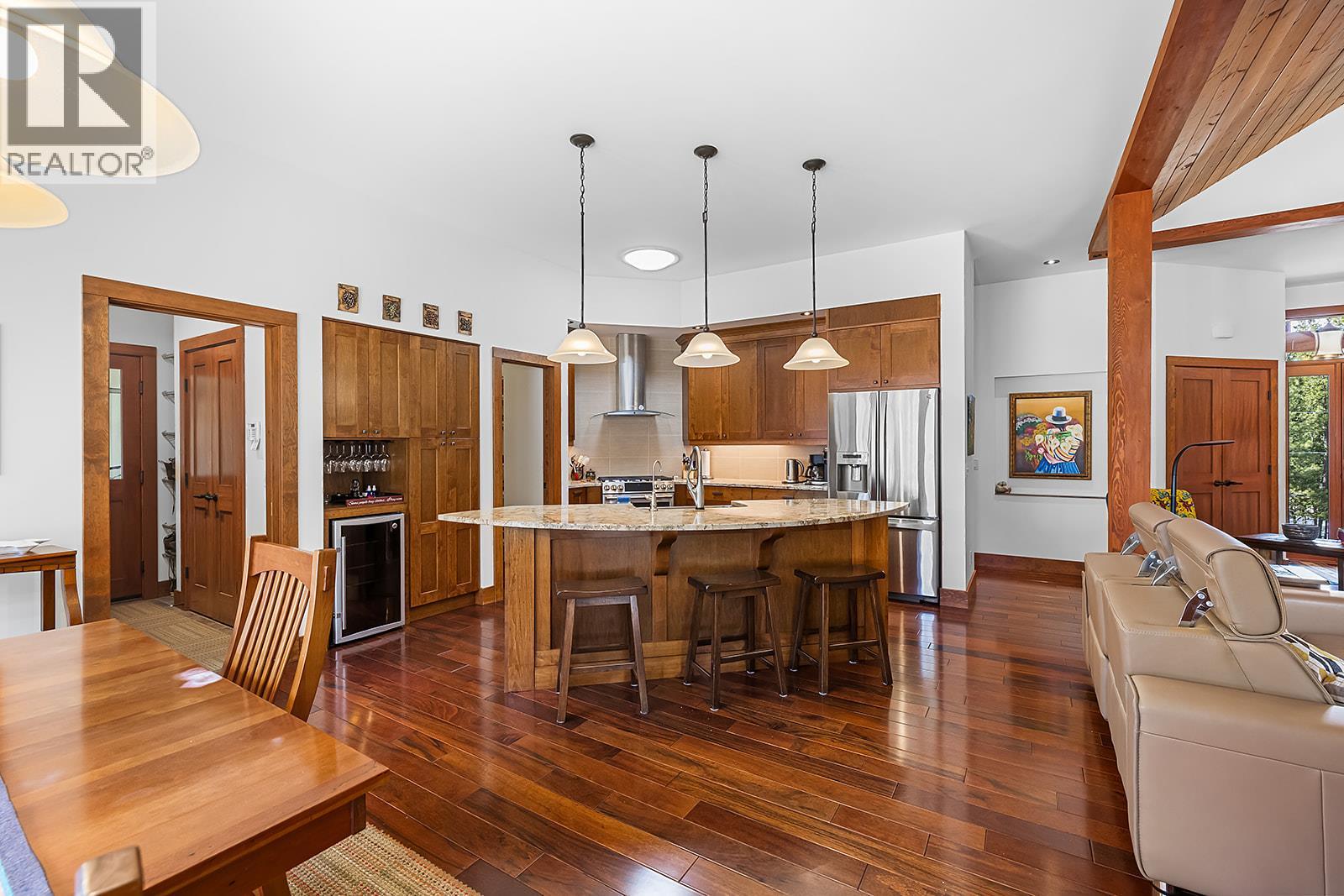 5962 Wolf Creek Road, Wasa, British Columbia  V0B 2K0 - Photo 11 - 10376423