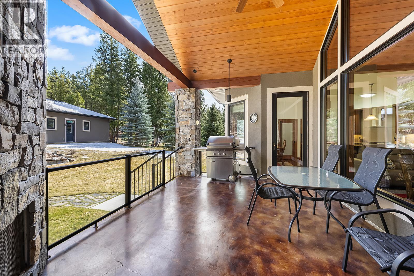 5962 Wolf Creek Road, Wasa, British Columbia  V0B 2K0 - Photo 37 - 10376423